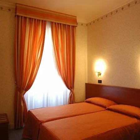 Dina Hotel Řím