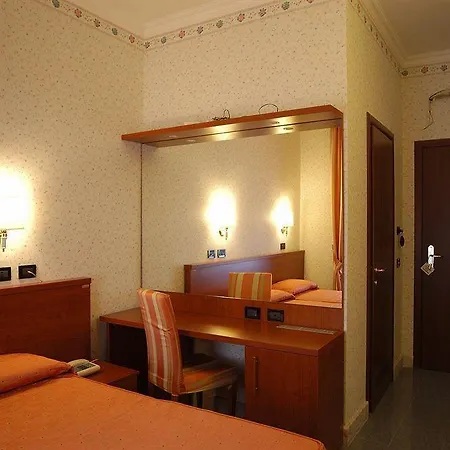Dina Hotel Řím