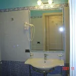 Dina 3*