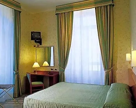 Dina Hotel