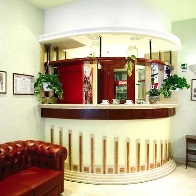 酒店 迪娜酒店