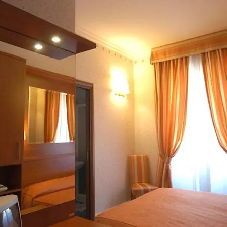 Dina 3* Rome